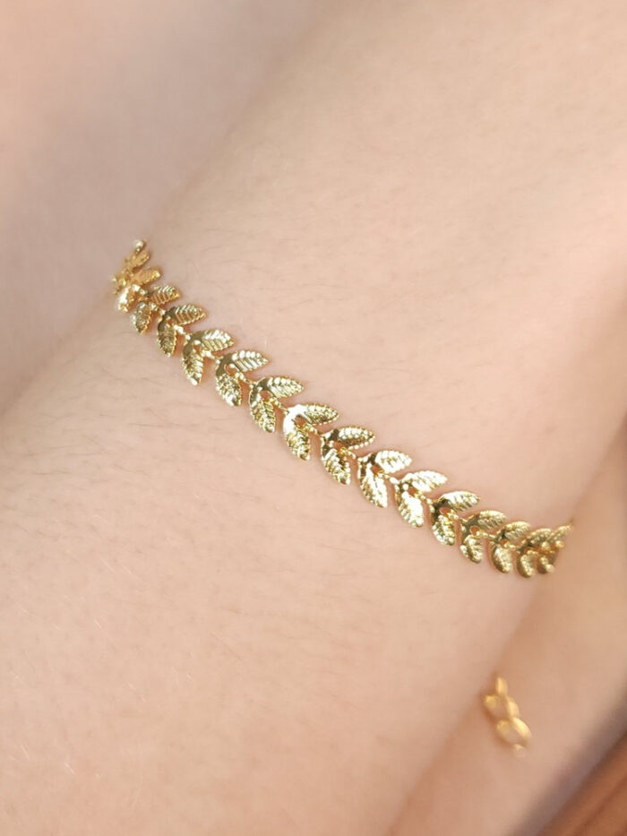 Pulseira folhas trabalhada dourado