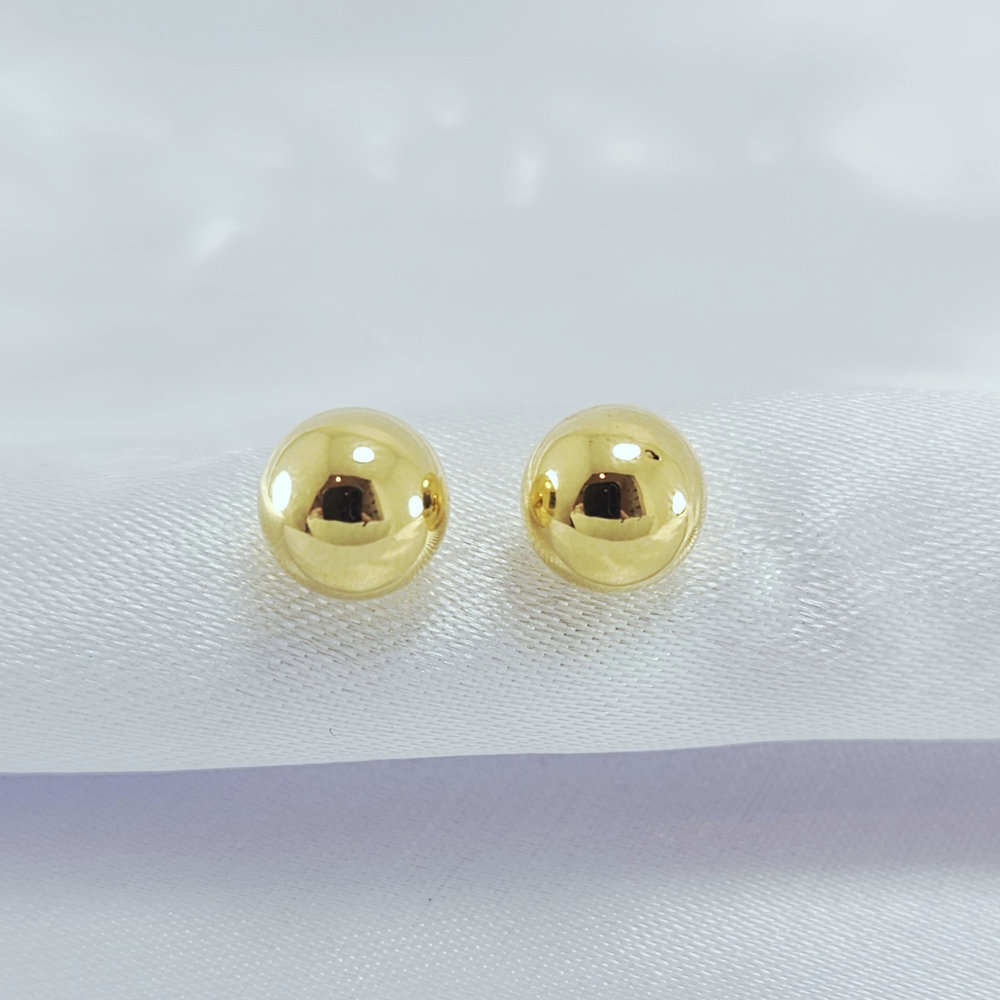 Brinco bola lisa dourado