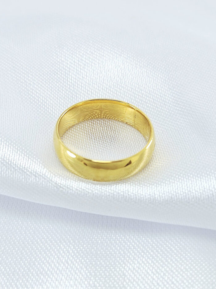 Aliança boleada dourada