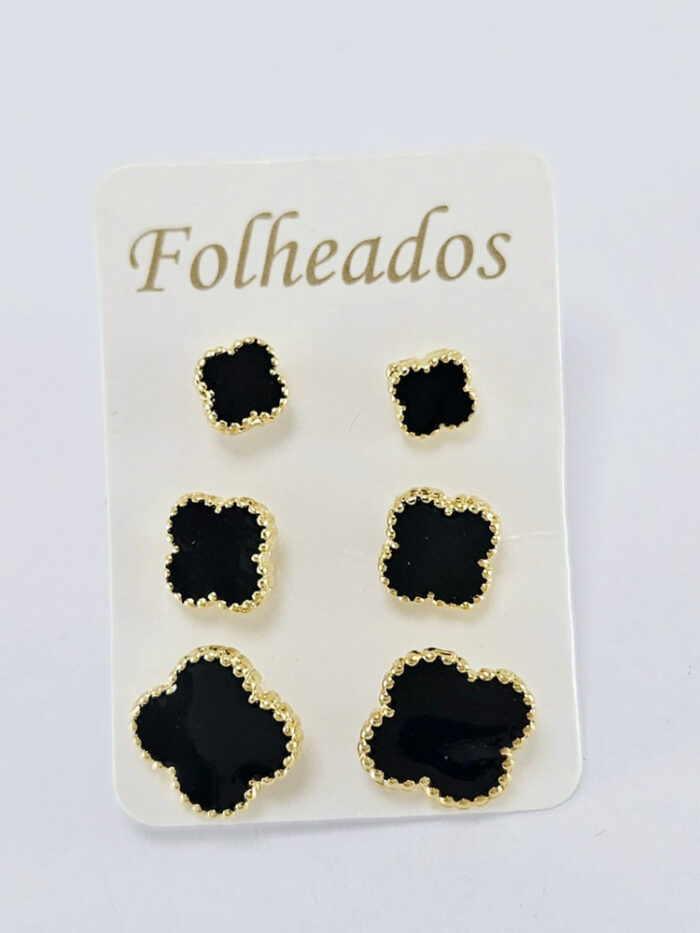 Trio de brincos trevo preto