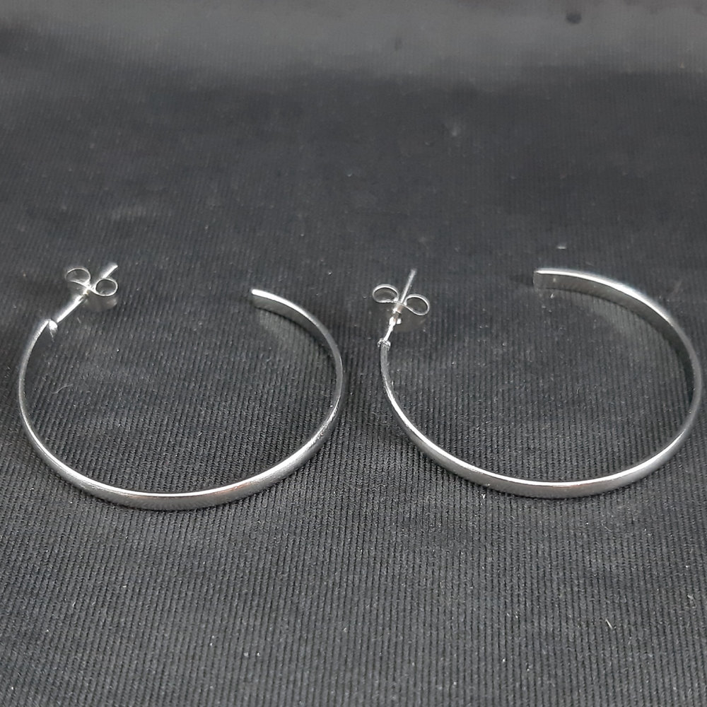 Argola fio liso aberto