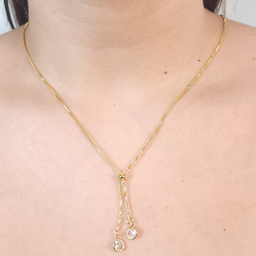 Gargantilha gravatinha com pontos de luz