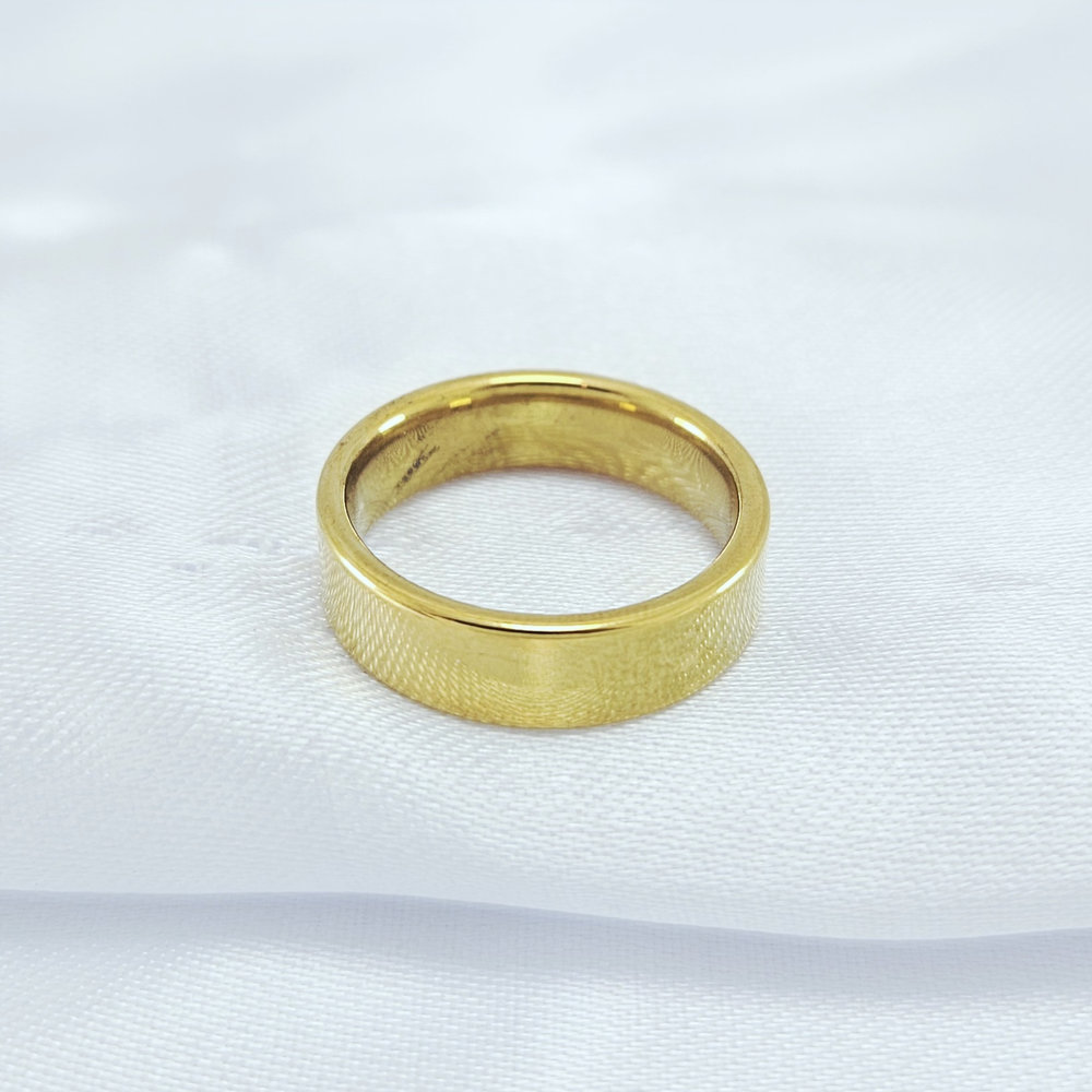 Aliança lisa quadrada - Imagem 2