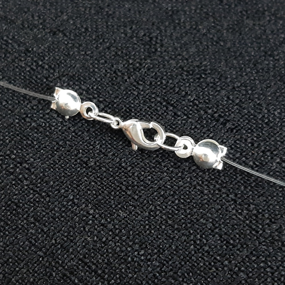 Gargantilha chocker fio nylon com coração cravejado - Imagem 2