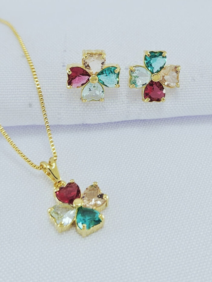 Conjunto Trevo com zircônias colorida