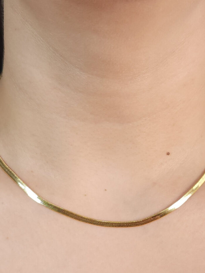 Gargantilha choker malha laminada