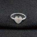 Anel modelo coração cravejado