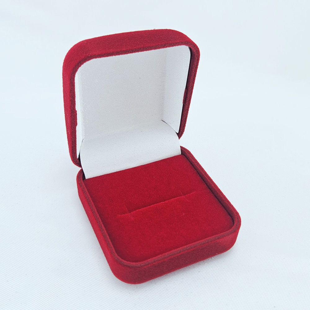 Caixinha para anel de veludo vermelho