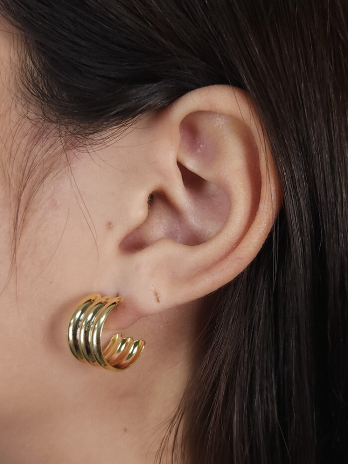 Argola  fios triplo boleado dourado