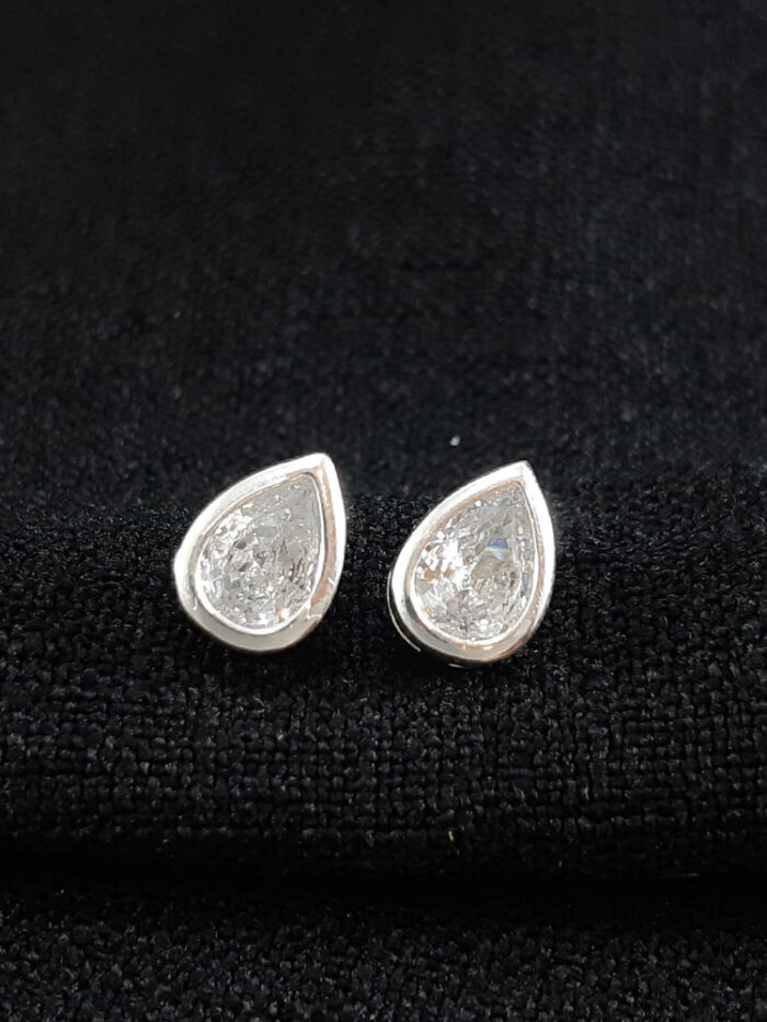 Brinco ponto de luz gota