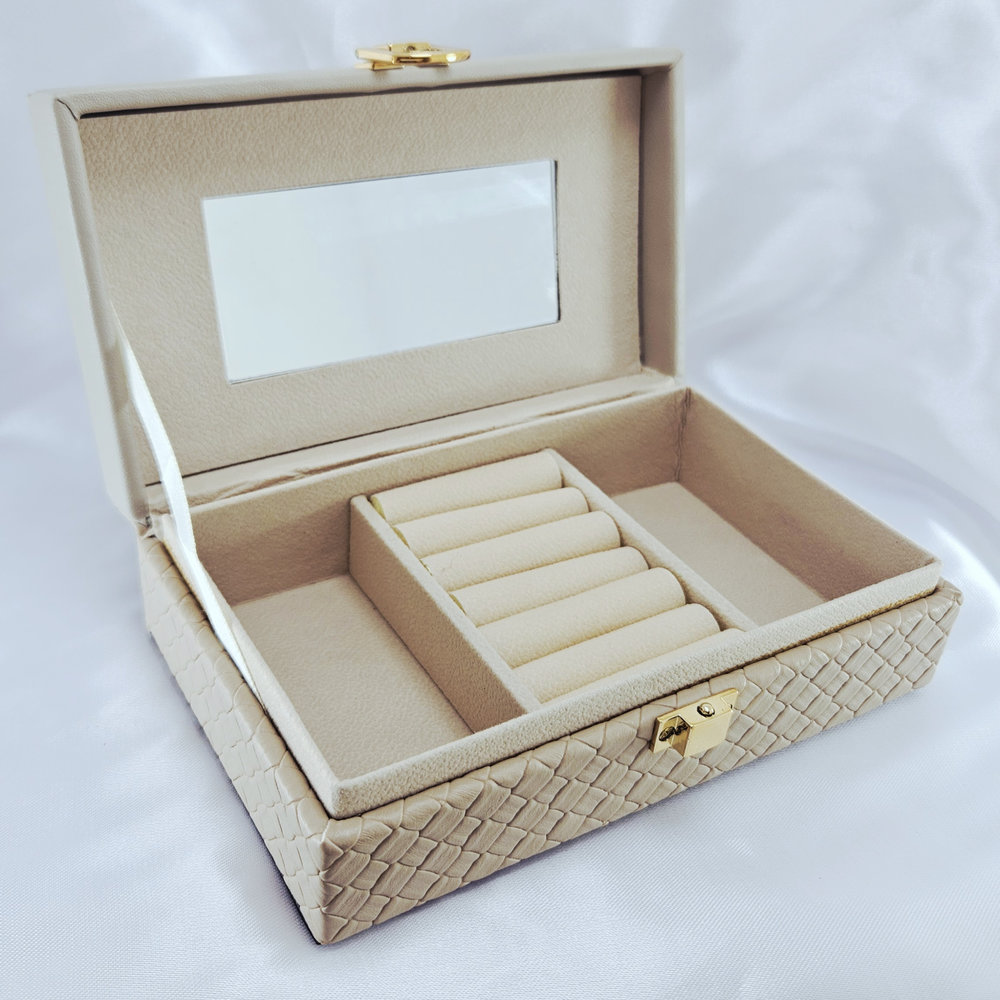 Estojo porta joias beje - Imagem 2