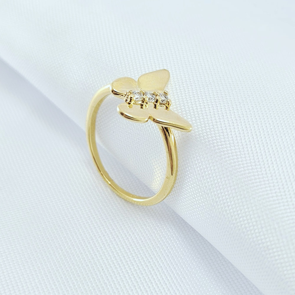 Anel borboleta com detalhe em cristal