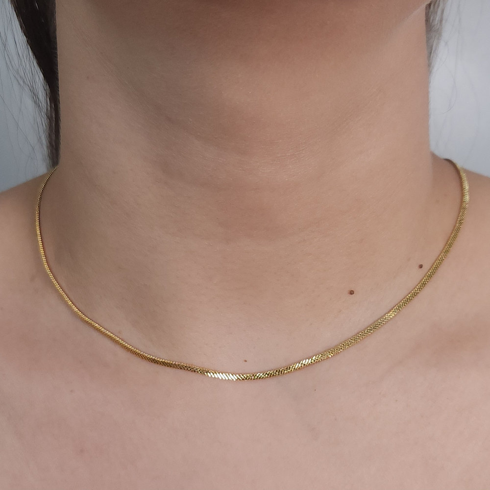Gargantilha chocker malha fina