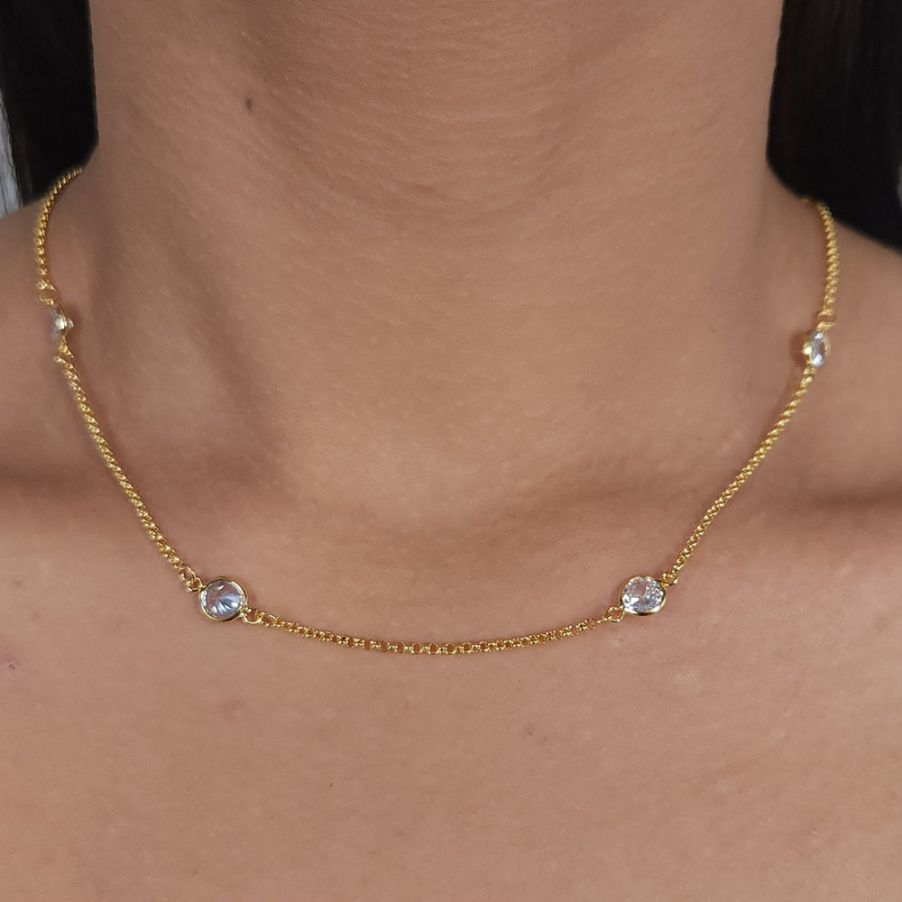 Gargantilha chocker ponto de luz cristal