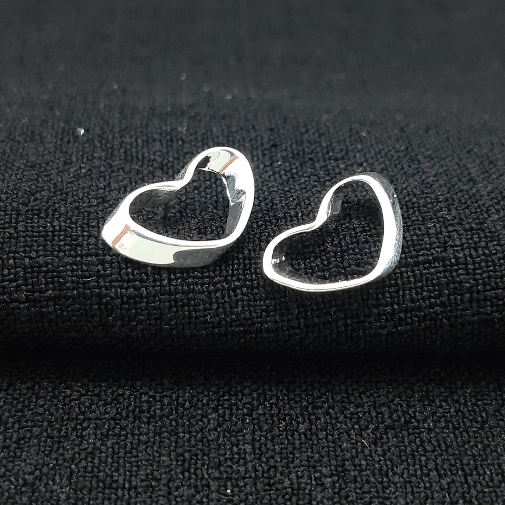 Brinco coração vazado - Imagem 2