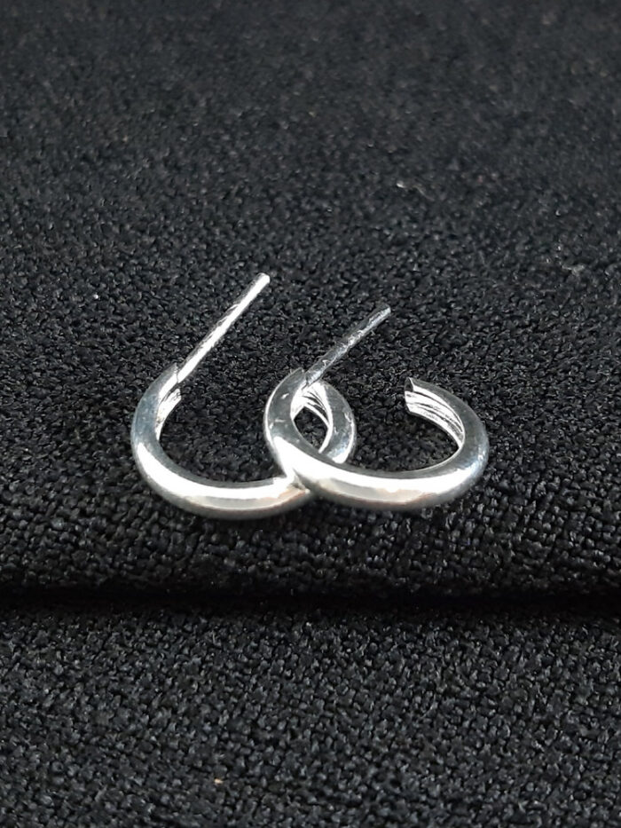 Brinco argola boleada aberta