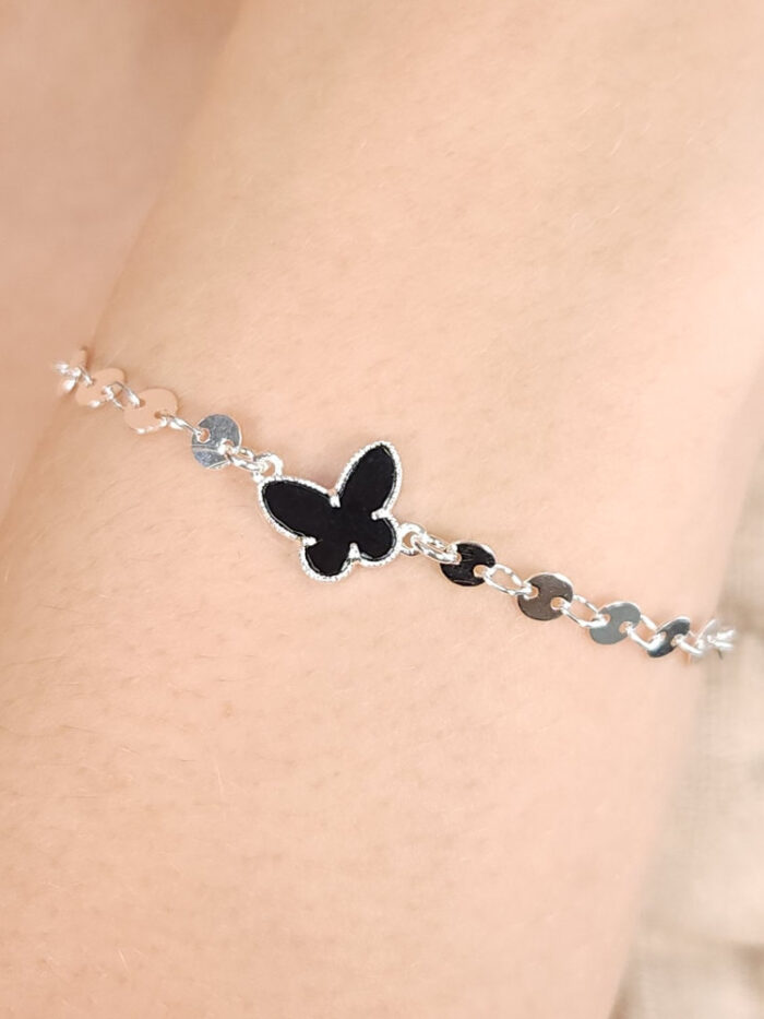 Pulseira elos chapeados com borboleta preto esmaltada