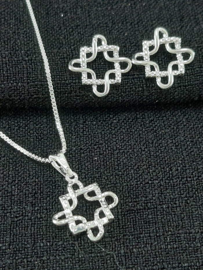 Conjunto abstrato vazado detalhado