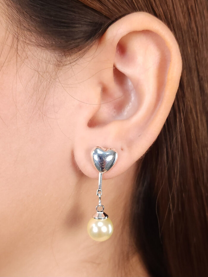 Brinco base coração caninho pêndulo pérola