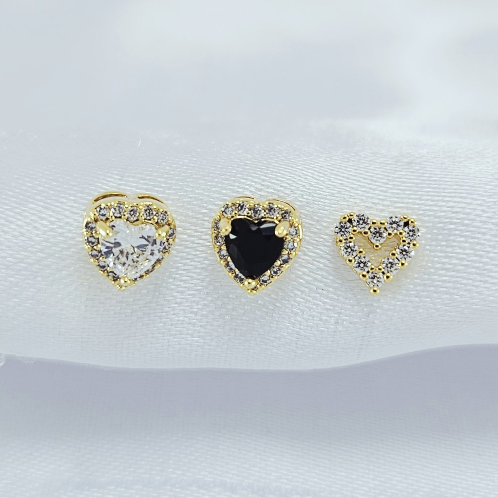 Trio de brincos corações cravejado