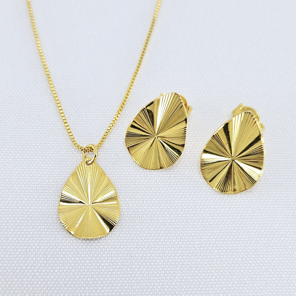 Conjunto orgânico estilo gota