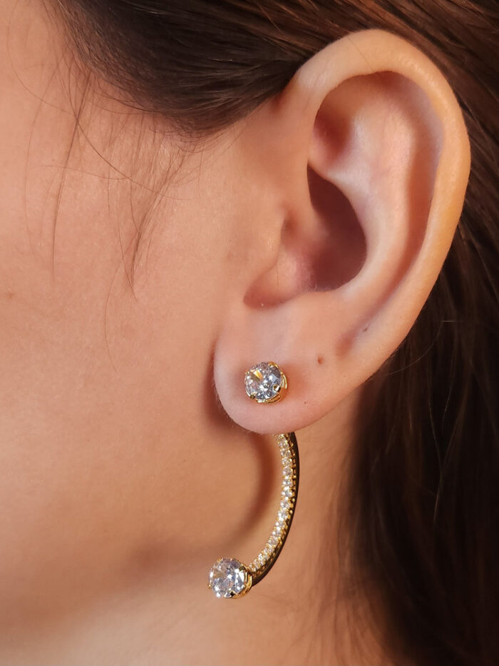 Brinco base ponto de luz com fio curvado