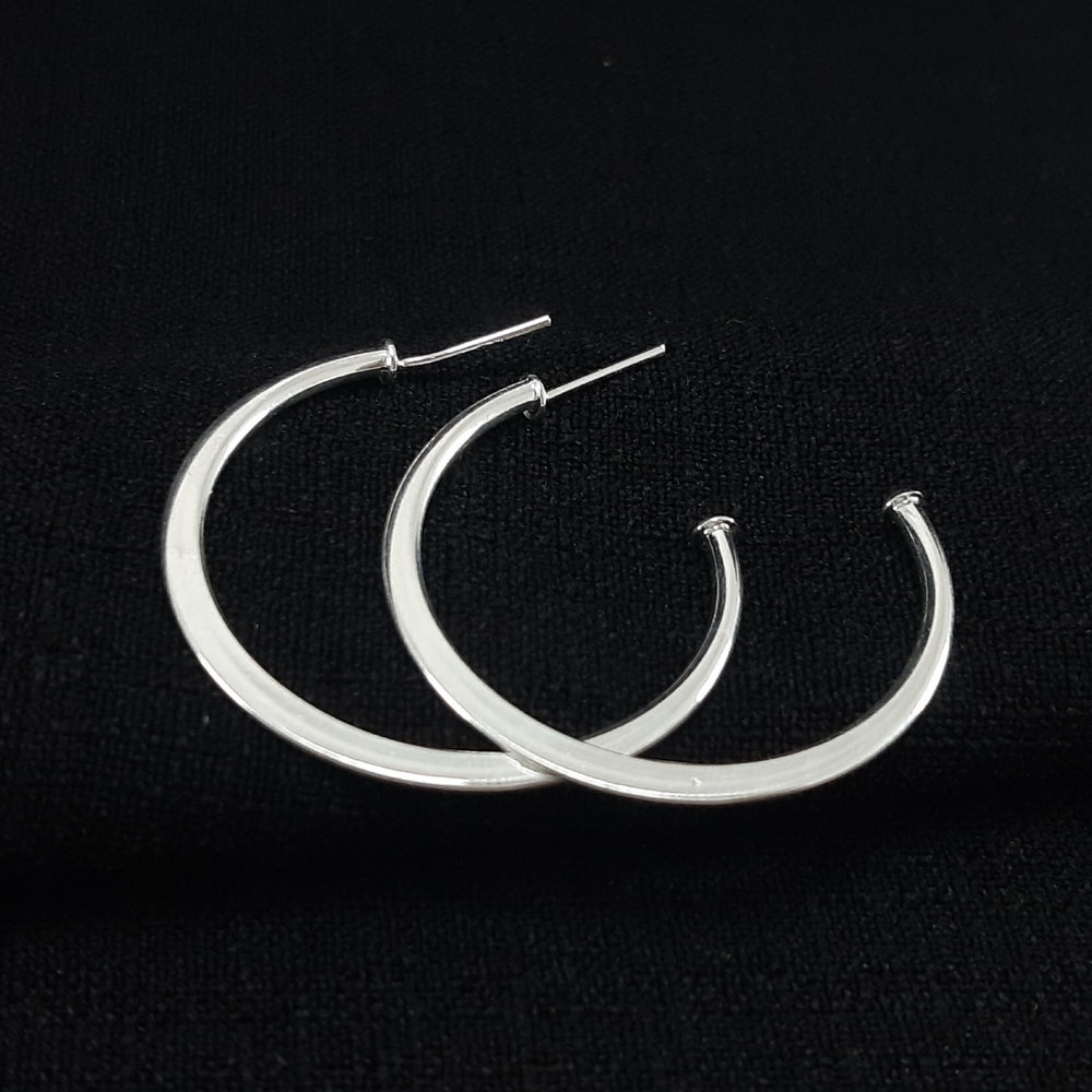 Brinco argola detalhe chapeado - Imagem 2