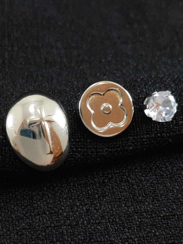 Trio trevo liso ponto de luz oval com cruz