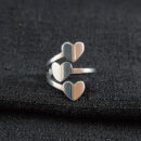 Anel fios triplo coração chapeado