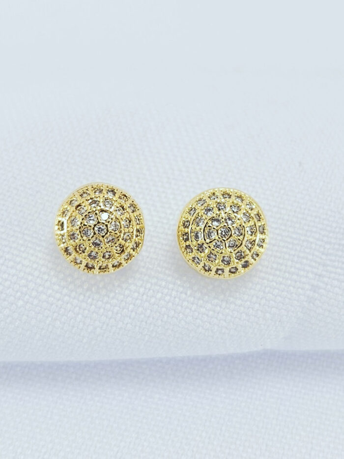 Brinco redondo cravejado