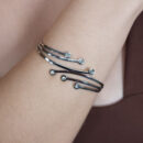 Bracelete com pontos de luz