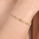 Pulseira pérola com coração e ponto de luz