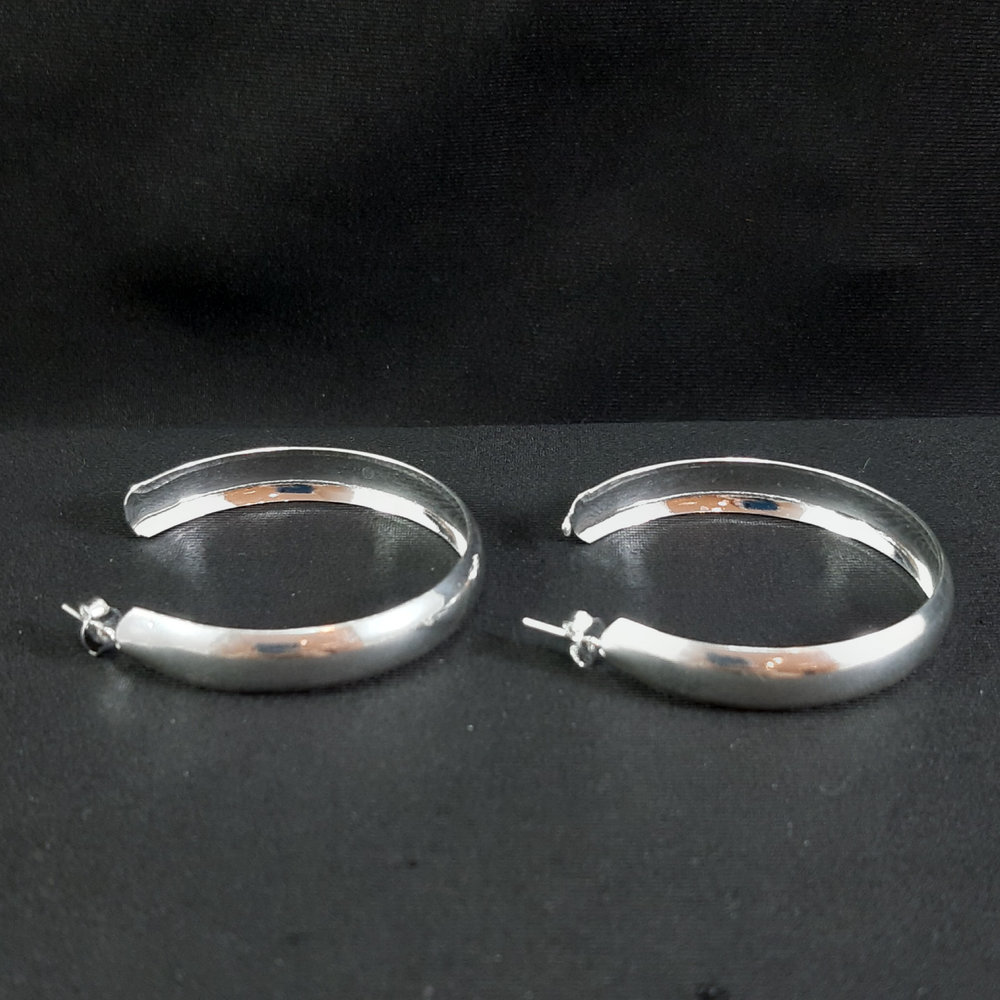 Argola fio liso boleada