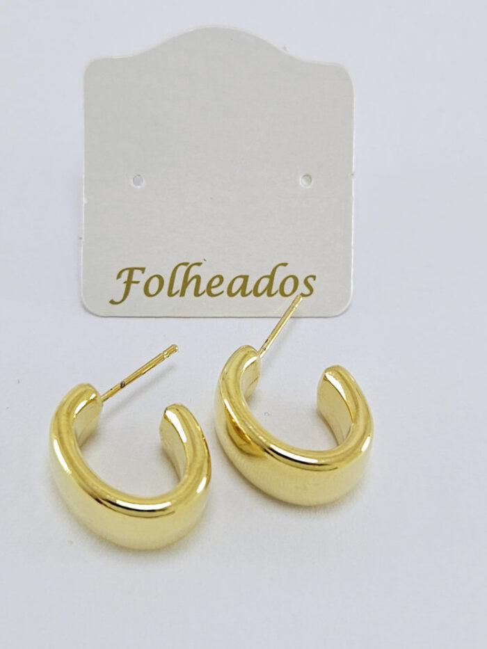 Brinco curvado dourado
