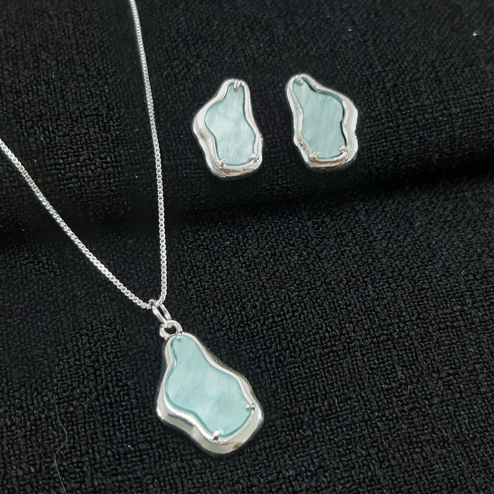 Conjunto orgânico azul esmaltado