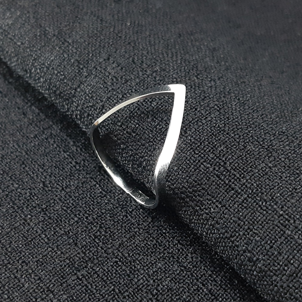 Anel fio liso V - Imagem 2