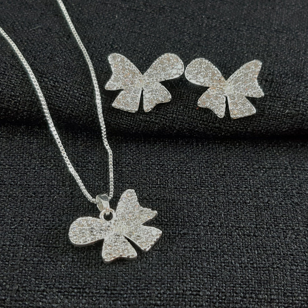 Conjunto laço cravejado