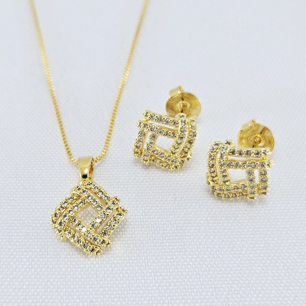 Conjunto fios cravejado vazado com cristais