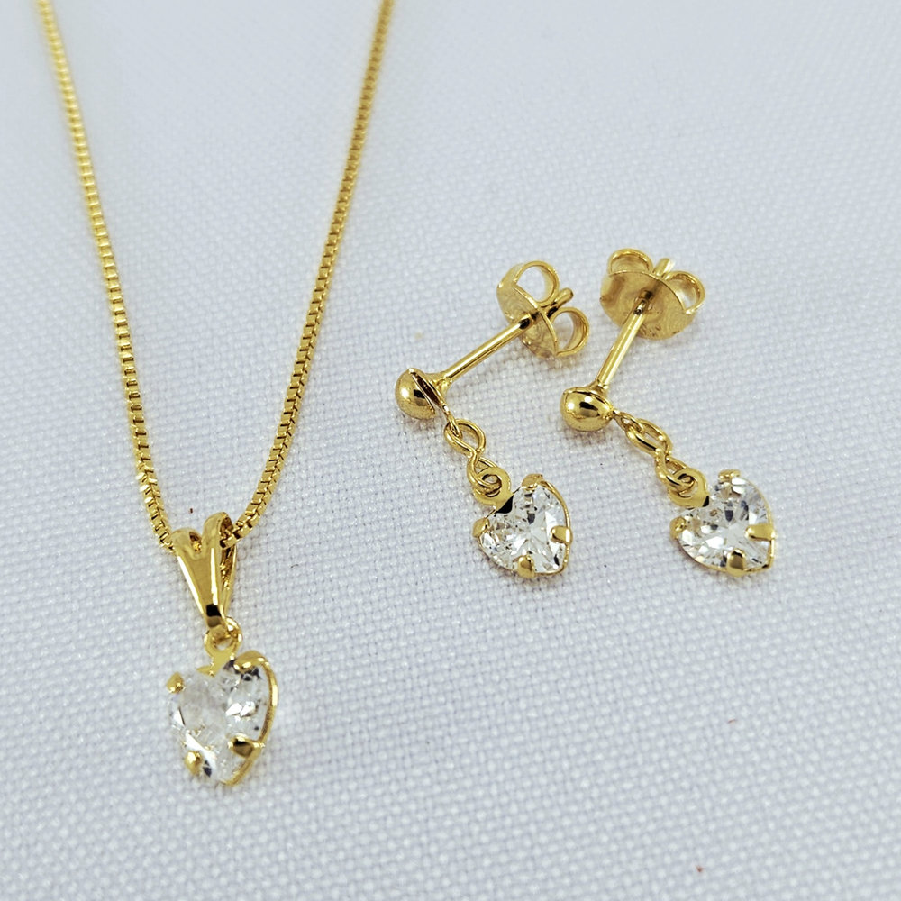 Conjunto infantil com coraçaõ cristal