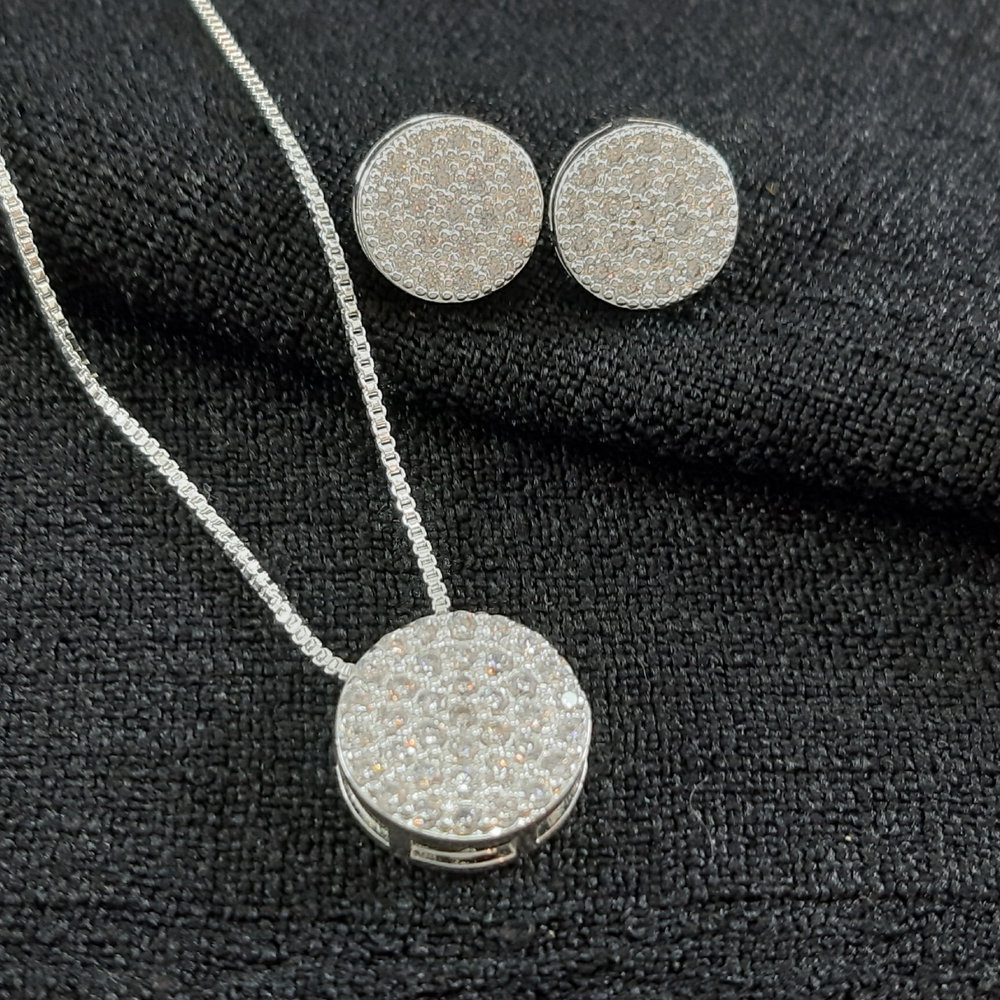 Conjunto Redondo Cravejado