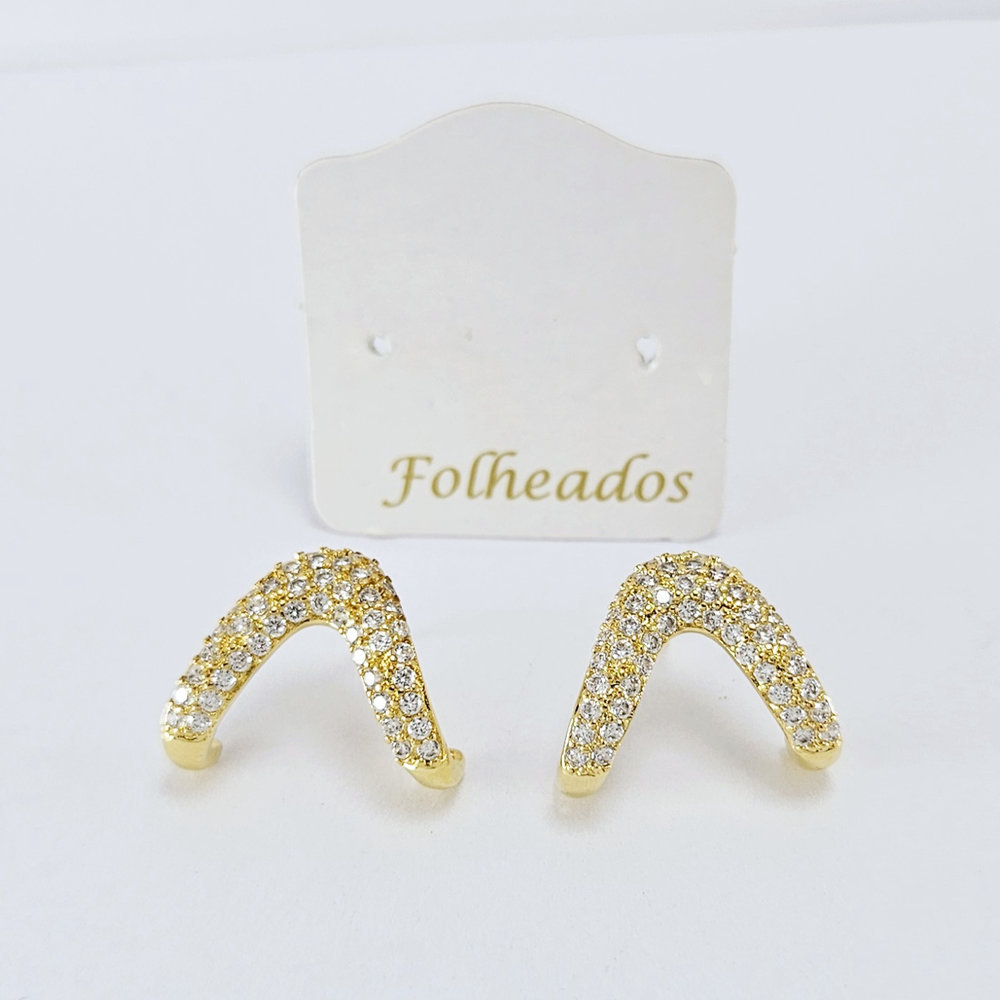 Brinco V invertido cravejado de cristais