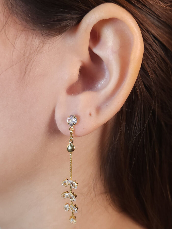 Brinco fio veneziana com pedra cristal estilo navete