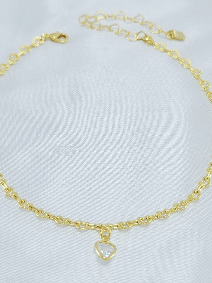 Tornozeleira elos corações detalhado com pedra cristal