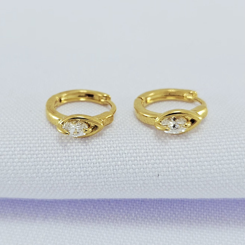 Argolinha detalhe pedra cristal oval