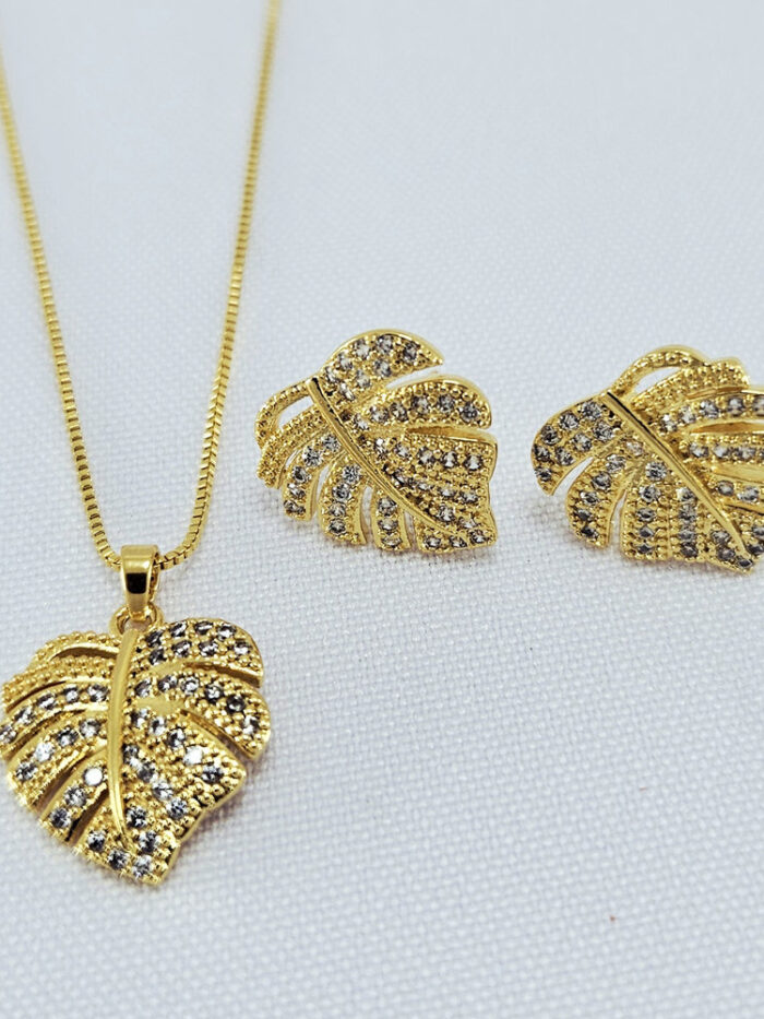 Conjunto folha cravejado com zircônia