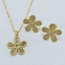 Conjunto flor cinco pétalas cravejada