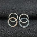 Brinco circulos entrelaçados liso