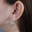 Brinco três fios longos