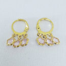 Brinco argola infantil com pingente flor em cristal