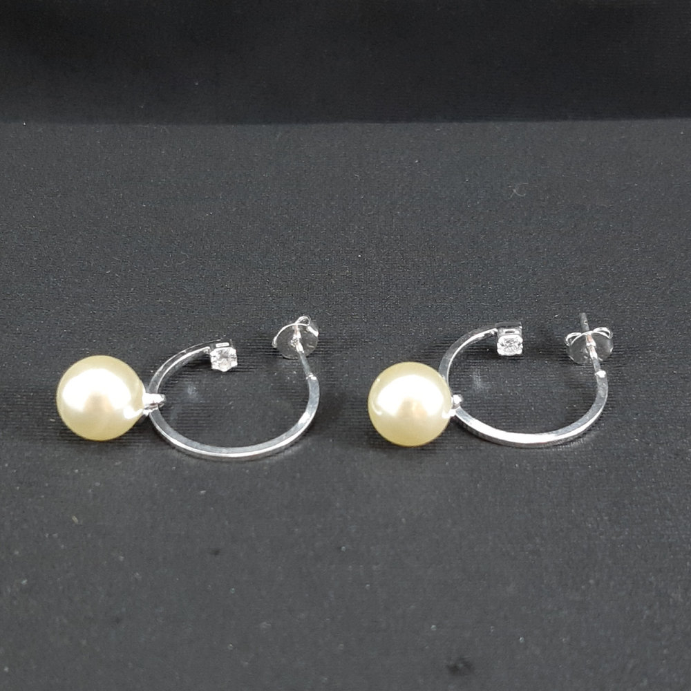 Argola pêndulo pérola